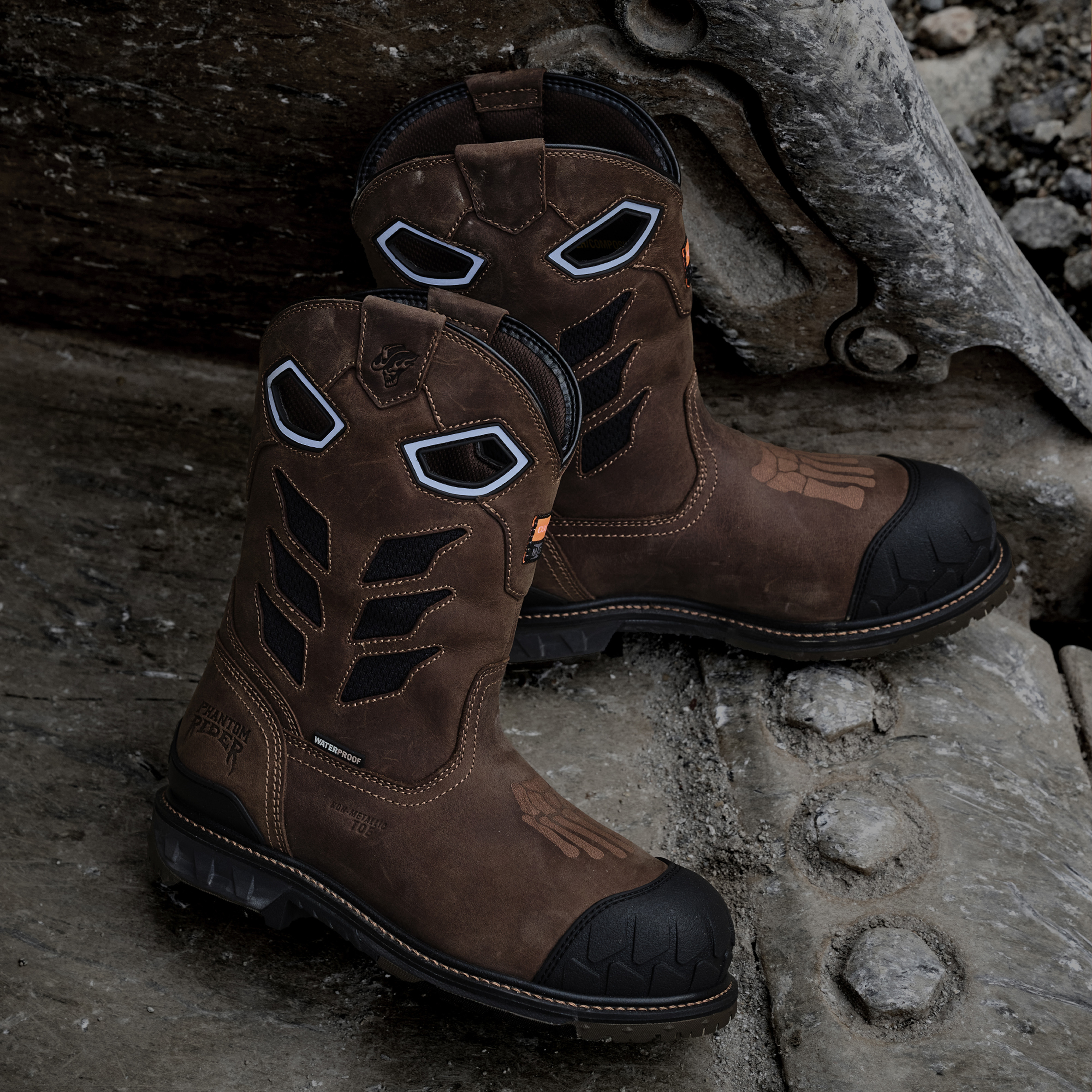 The Crater Comp Toe in brown.